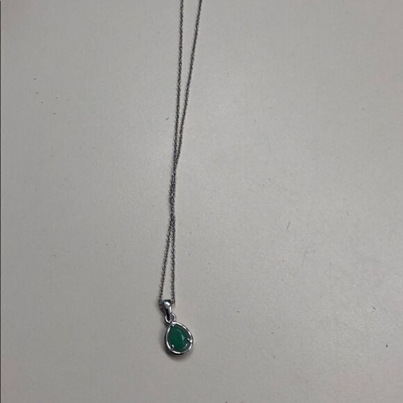 Silver and Green Teardrop Necklace - Picture 7 of 8
